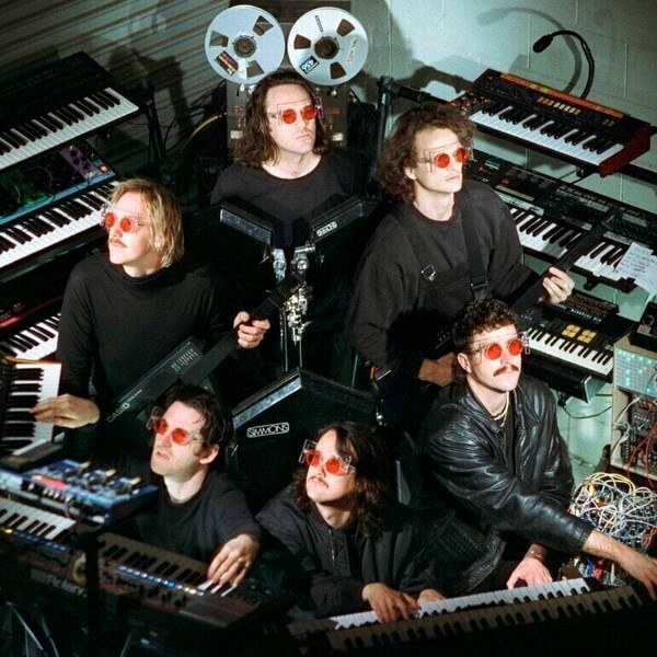 King Gizzard And The Lizard Wizard – Silver Cord (180 g) (Gatefold Sleeve) (Lucky Rainbow Wax Coloured) (2 LP)
