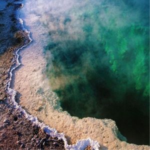 Lea Bertucci – & Lawrence English - Chthonic (LP)